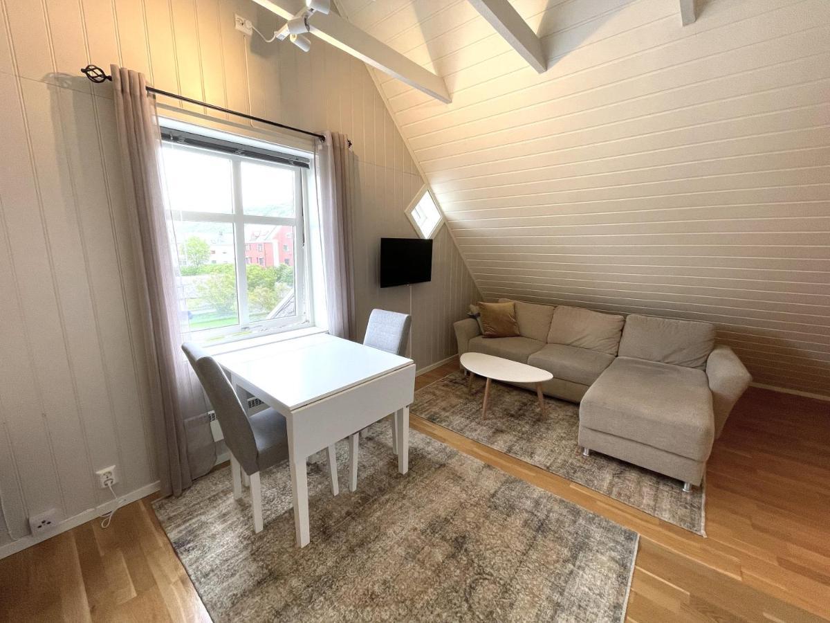 Presttind - Studio Apartment With Free Parking 나르비크 외부 사진